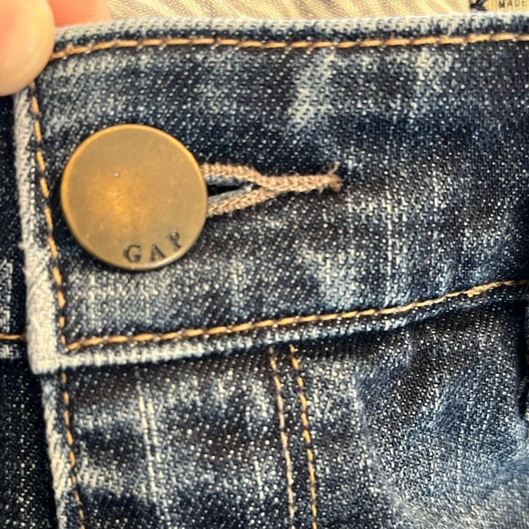 Gap Low rise flare jeans - darker wash - Picture 3 of 5